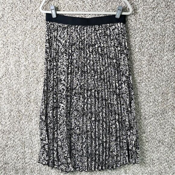 Vince Camuto Skirt Women’s Large Purple/Yellow/Black Floral Pleated Pull-On Midi - Picture 1 of 6